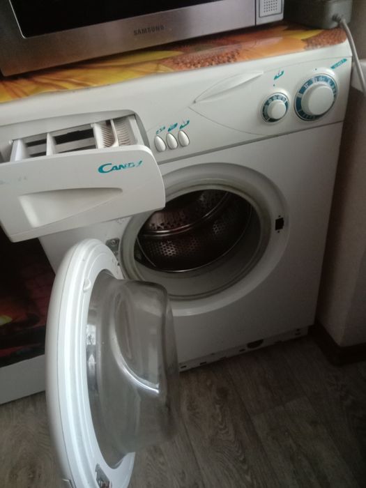Продам  на запчасти стиралку.