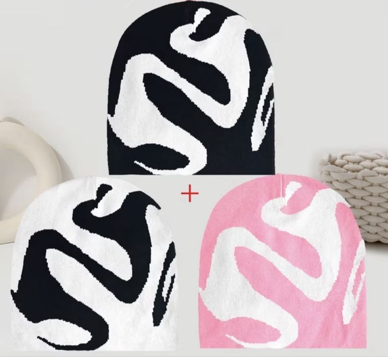 шапка у2к трех цветов