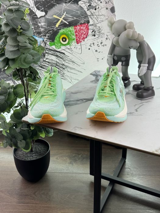 Кросівки Hoka Mach X 42.5 розмір Е15108