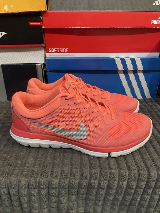 Оригінальні кросівки Nike Flex Run 41(26,5см)