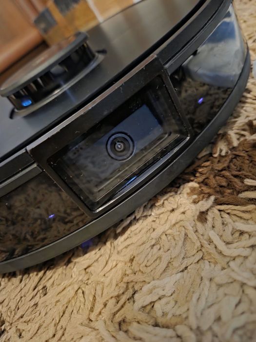 Миючий Робот-пилосос з камерою  ECOVACS Deebot OZMO T8 AIVI