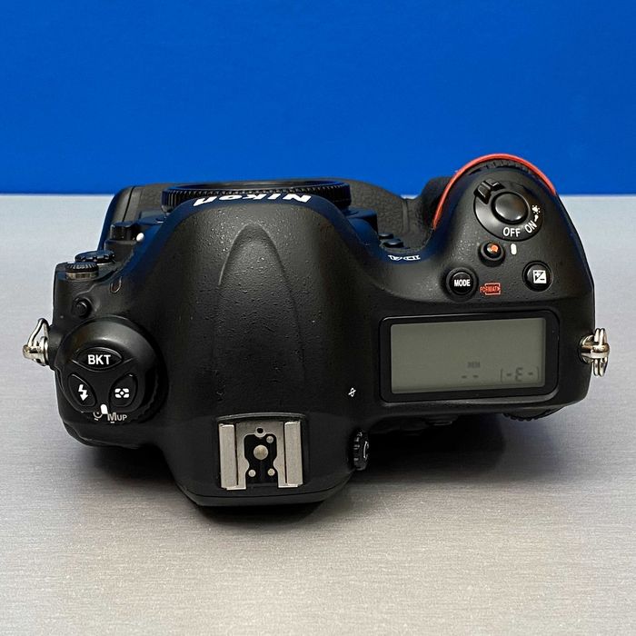 Nikon D4 (Corpo) - 16.2MP