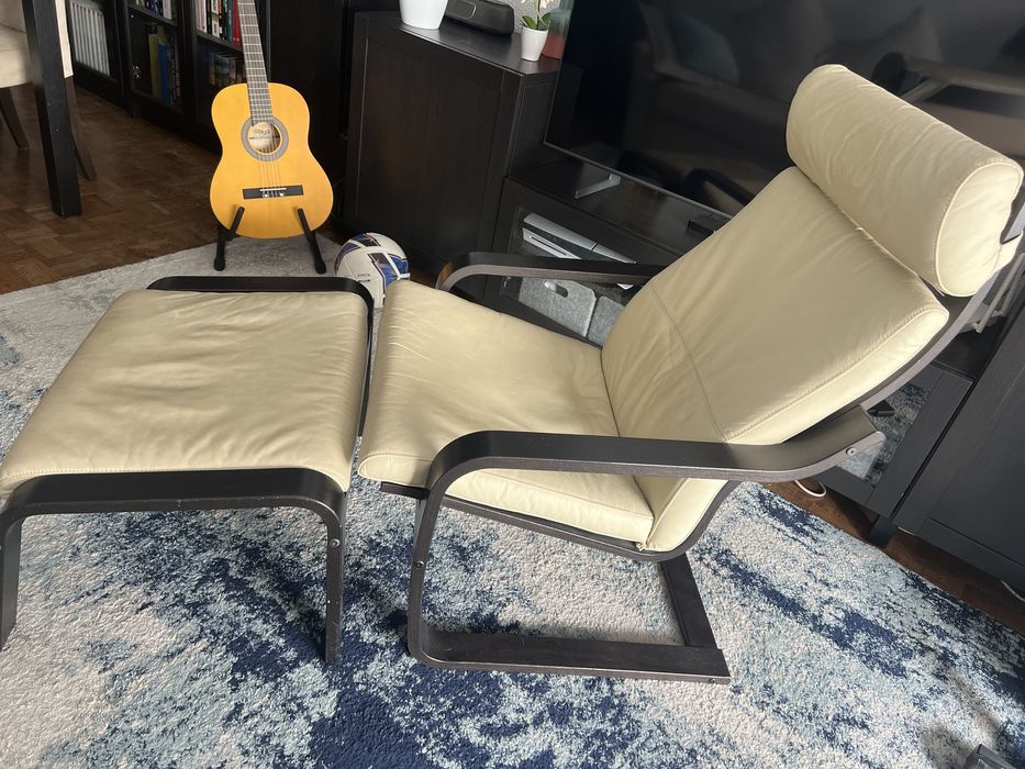Cadeirão IKEA com apoio de pés – bom estado