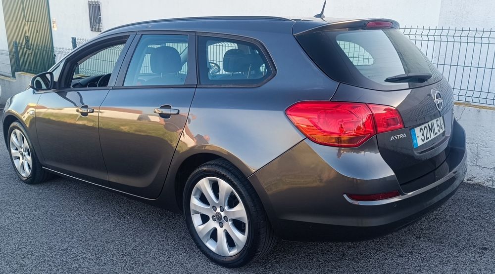Opel Astra Enjoy Sport Tourer 1.3 CDTI