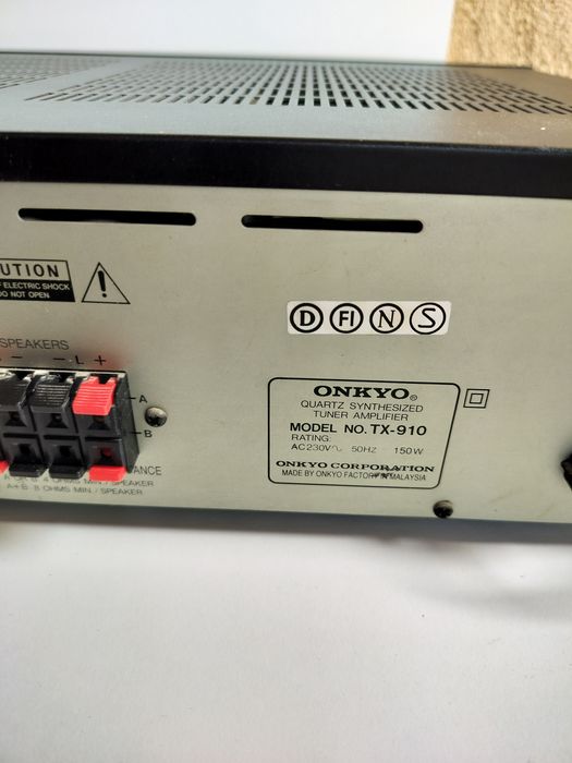 Amplituner Onkyo TX-910