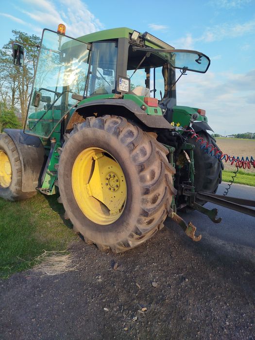 Sprzedam John Deere 6910