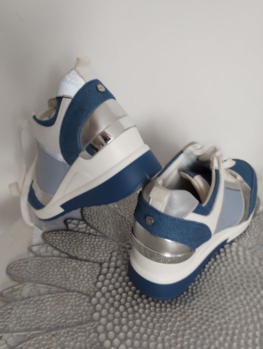 Urlop do 6.08.26..Tommy BOWE, śliczne sneakersy, jak nowe r.37