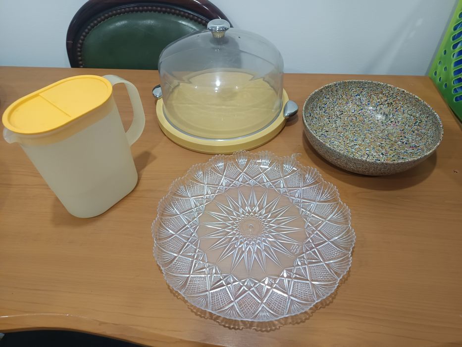 Várias loiças de cozinha