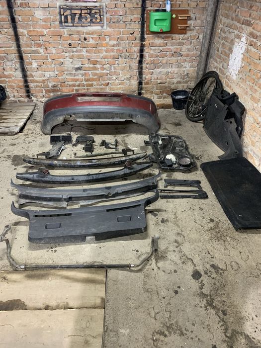 Гольф 4 запчастини в хорошому стані