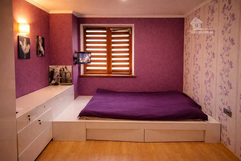 Посуточная аренда дома 250 кв. Метро Левобережная. До 15 человек.