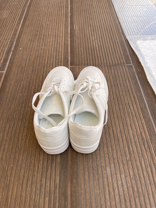 Sapatos Brancos Shein