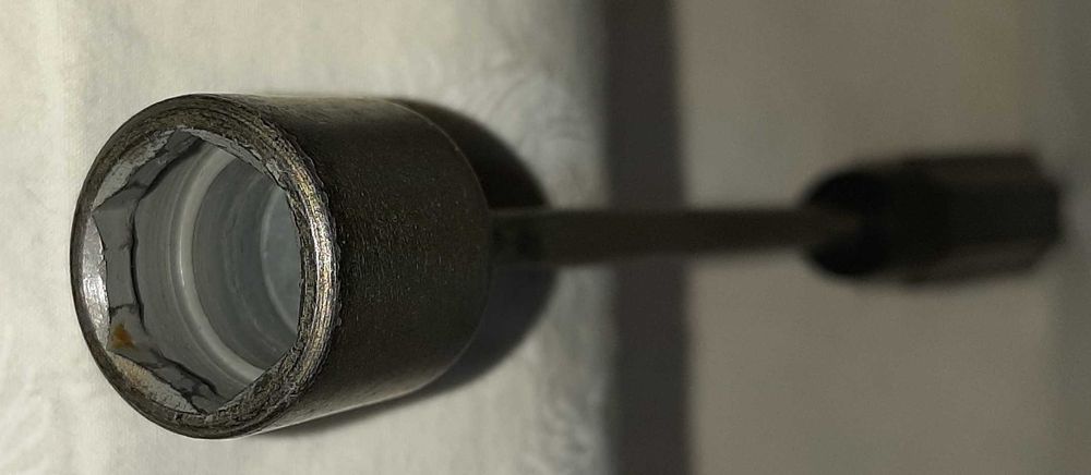 Торцевая отвёртка для дома, гаража, хозяйства и работы на 14