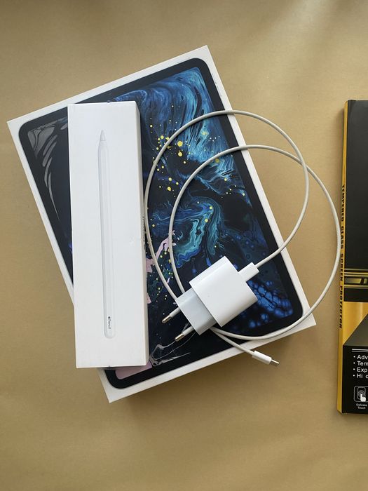 Apple Ipad Pro 11 + apple pencil + etui