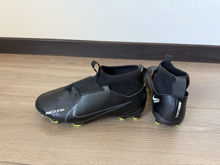 Бутси без шнурків Nike Air Zoom Mercurial 38 розмір
