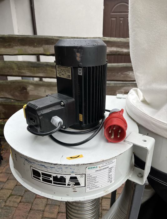 Odciag wyciag pyłu wiurow REMA