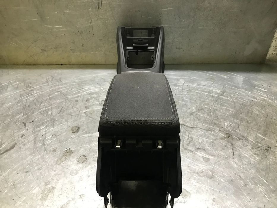 CONSOLA CENTRAL COM APOIO DE BRAÇO RENAULT MEGANE III 08-16