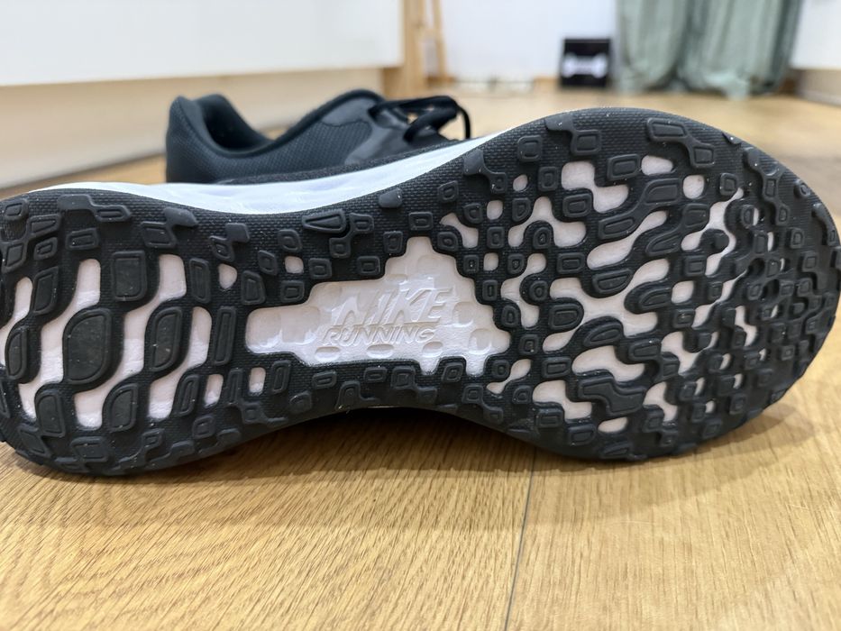 Buty Męskie Nike Revolution 6 NN Czarne Do Biegania