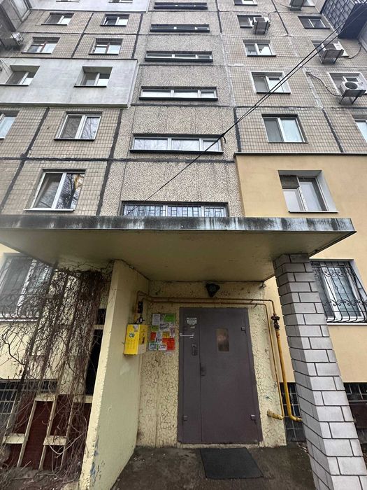 Продам 3к квартиру вул.Сонячна Набережна,42 Житлова під ремонт
