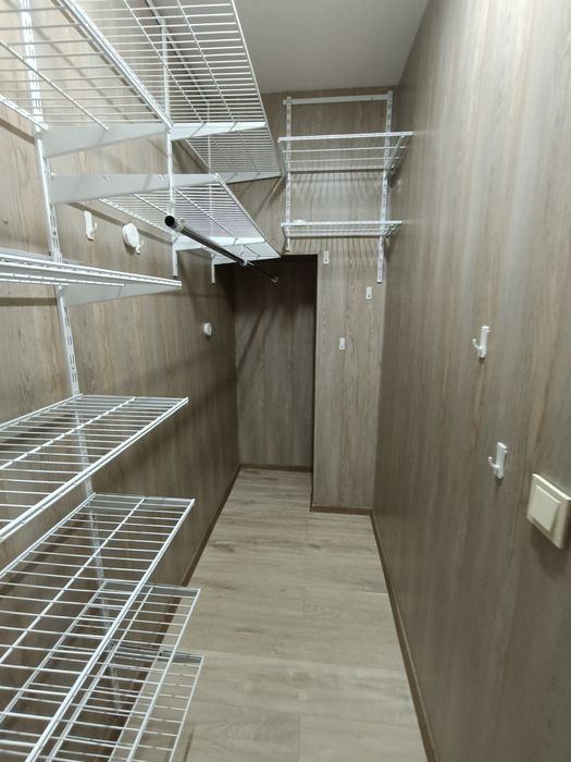 Продаж 2к квартири з ремонтом р-н Шкільний!