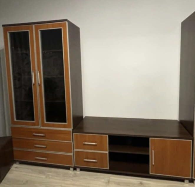 Witryna i  szafka nocna i szafka pod tv bodzio możliwy transport za do