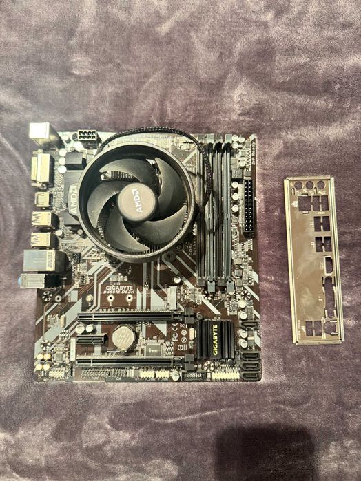gigabyte b450m ds3h + procesor AMD Ryzen 5 2600