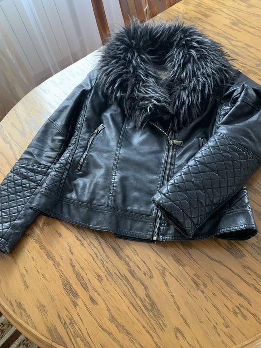 Продам курточку