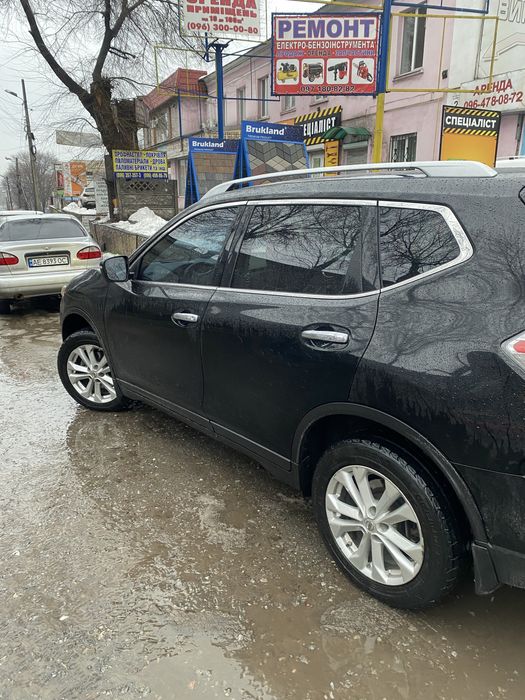 Продам Nissan RogueVE