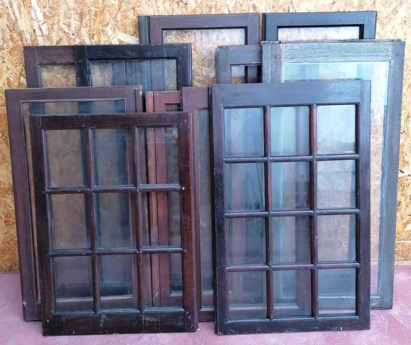 Janelas antigas diversas madeiras e estilos e medidas 150 unidades
