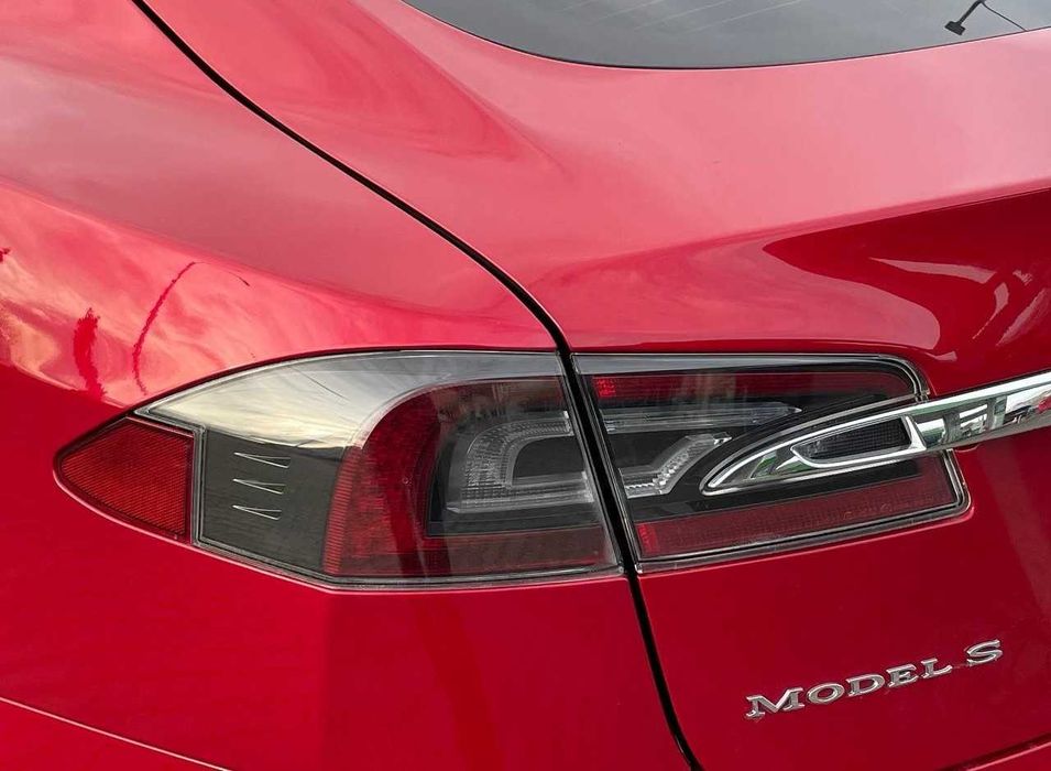Продам Tesla S 2014. Можна в розстрочку, під викуп