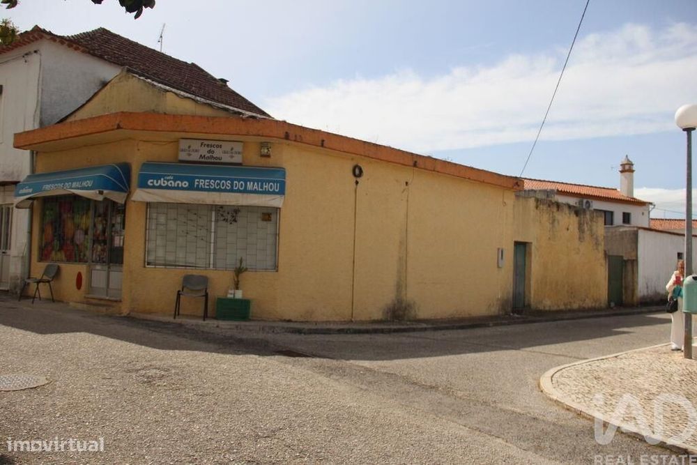 Loja / Estabelecimento Comercial em Malhou, Louriceira e Espinheiro de