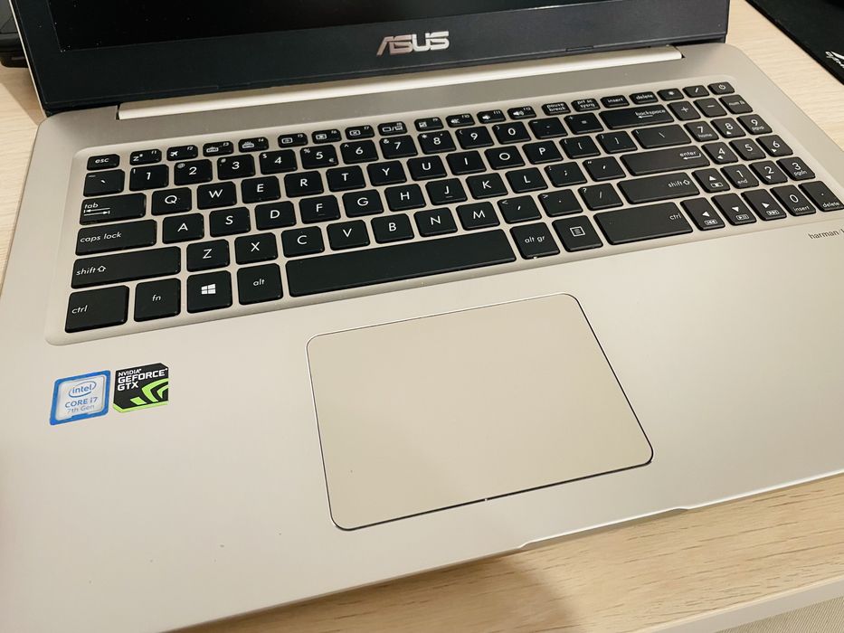 Laptop Asus 15,6”