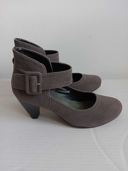Buty damskie czółenka Julia-S rozmiar 40.