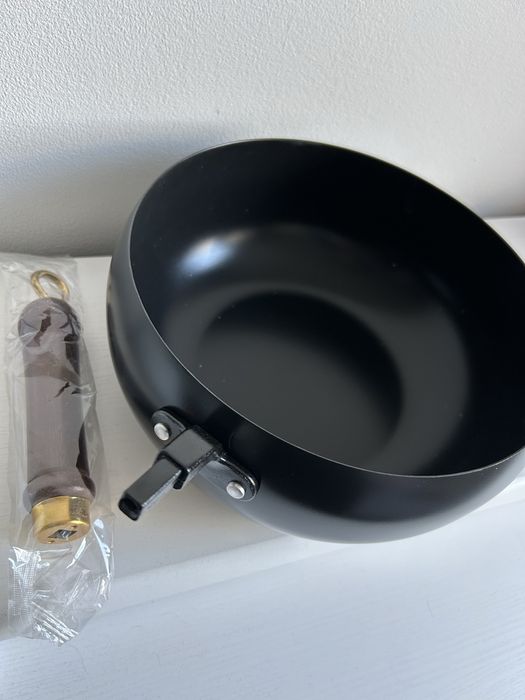 Tradycyjny żeliwny garnek 24 cm