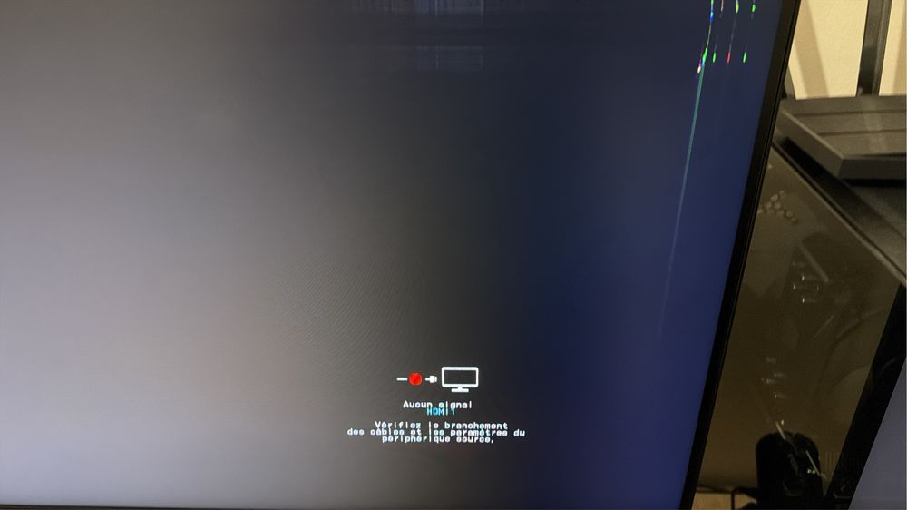 Samsung Odyssey G4 G40B 27”, 240Hz (painel danificado)