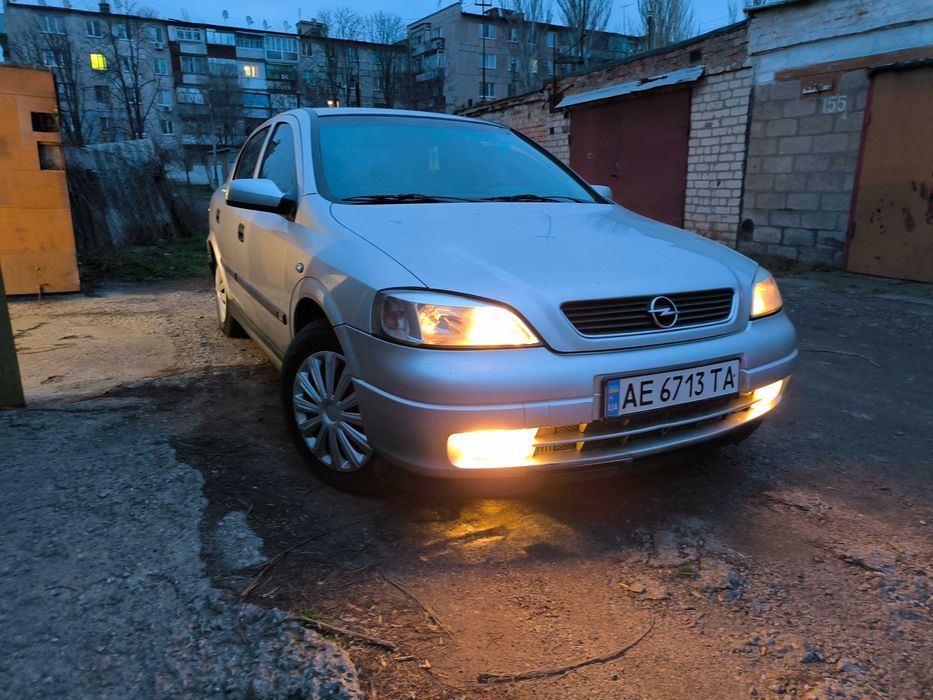 Продам Опель астра 1.7 дизель на полном ходу, с надёжным неприхотливым экономным мотором. Расход по городу 6л. Не дымит, масло не жрет заводится без проблем в любую погоду, новый аккумулятор. Хозяин по техпаспорту, при необходимости можно сделать доверенность. Обмен на дизель с моей доплатой По остальным вопросам по телефону или Вайбер.