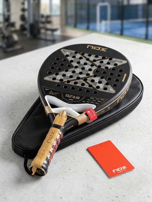 Raquete de Padel Nox AT10 Luxury Genius 18K Alum 2026 – Agustín Tapia