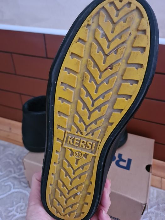 Демісезонні шкіряні черевики Kersi