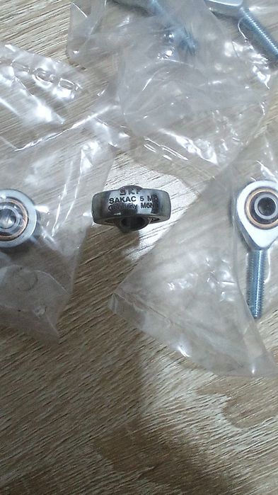 łożysko przegubowe (główki cięgła) SKF SAKAC 5 M