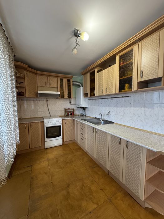 ТЕРМІНОВО квартира з газовим опаленням