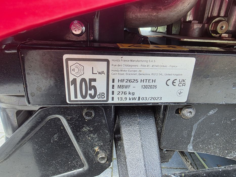 Honda HF2625 HTEH – traktorek/kosiarka ogrodowa