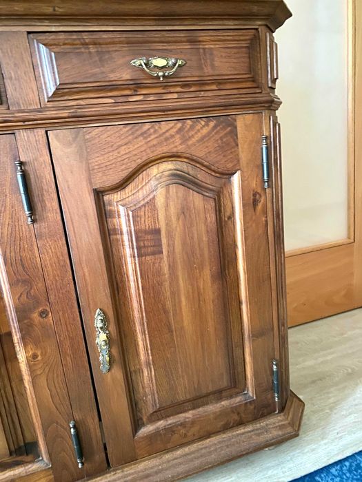 vendo móvel em madeira castanho maciça