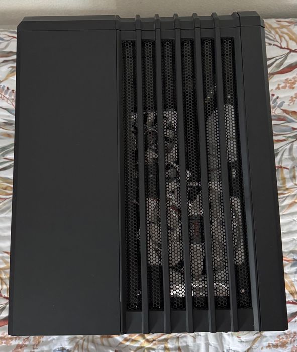 Caixa Corsair com Display NZXT + 5 Ventoinhas