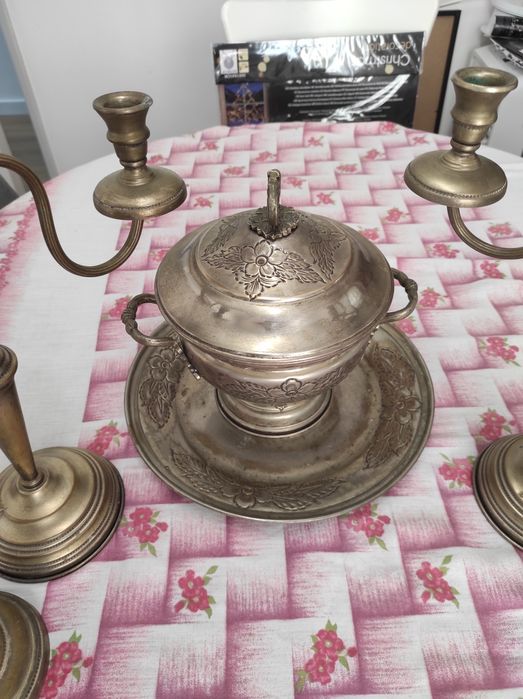 Lote Vintage Casquinha Nacional - Candelabros e Centro de Mesa