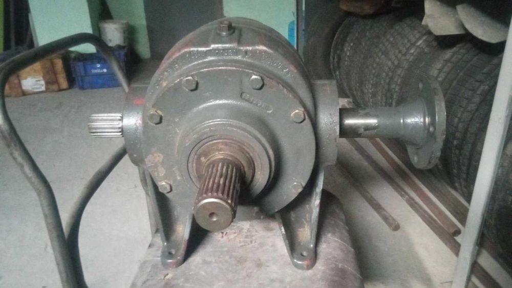 Жігіттер қыздардың суретіне салып қояды