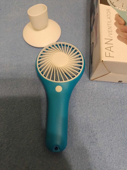 Wentylator ręczny na baterie i usb