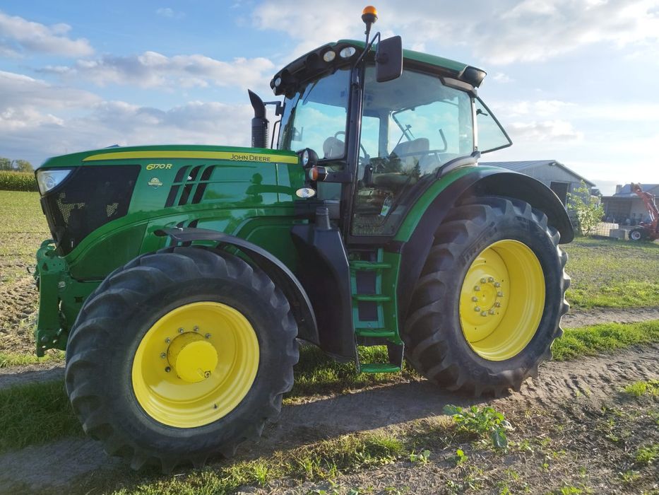 Ciągnik rolniczy John Deere 6170 R