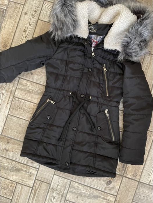 Куртка зимова  жіноча розмір S