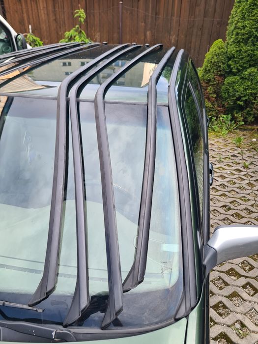 Volvo 850 v70 s70 xc70 listwy dachowe szyby przedniej