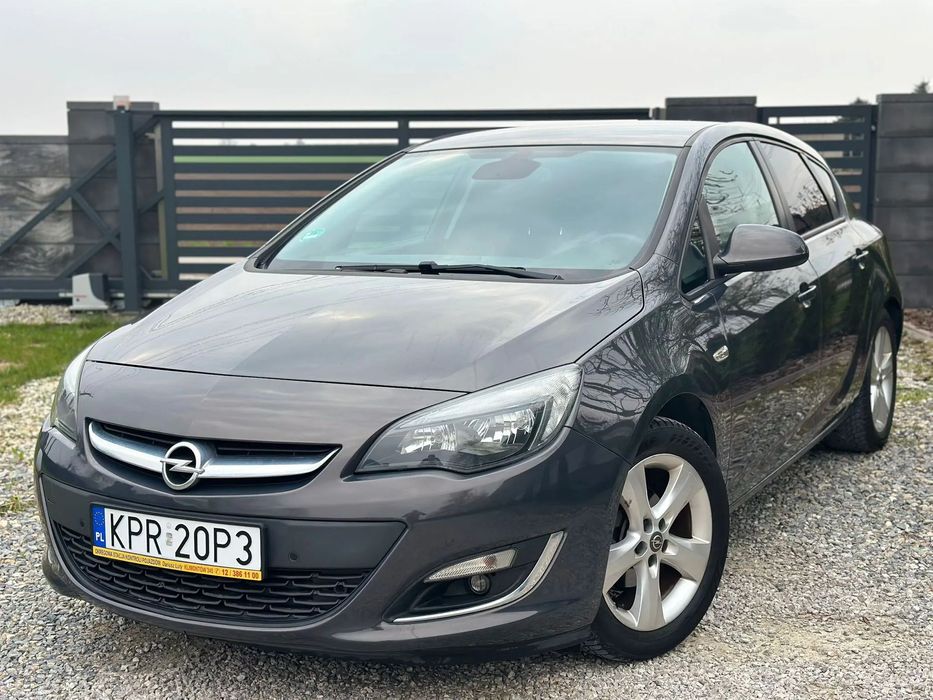 Opel Astra 1.4 Turbo Hak