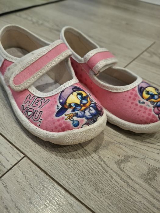 Продам тапулі в садочок.